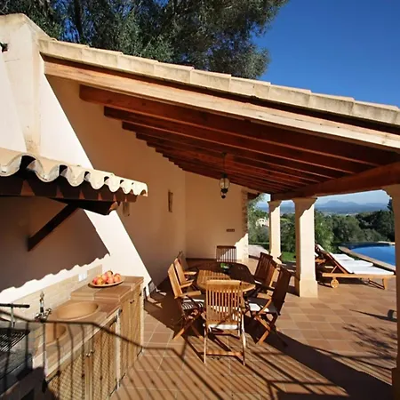 Amazing Mansion In With Swimming Pool Holiday home