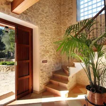 Dom wakacyjny Amazing Mansion In With Swimming Pool Petra (Mallorca)